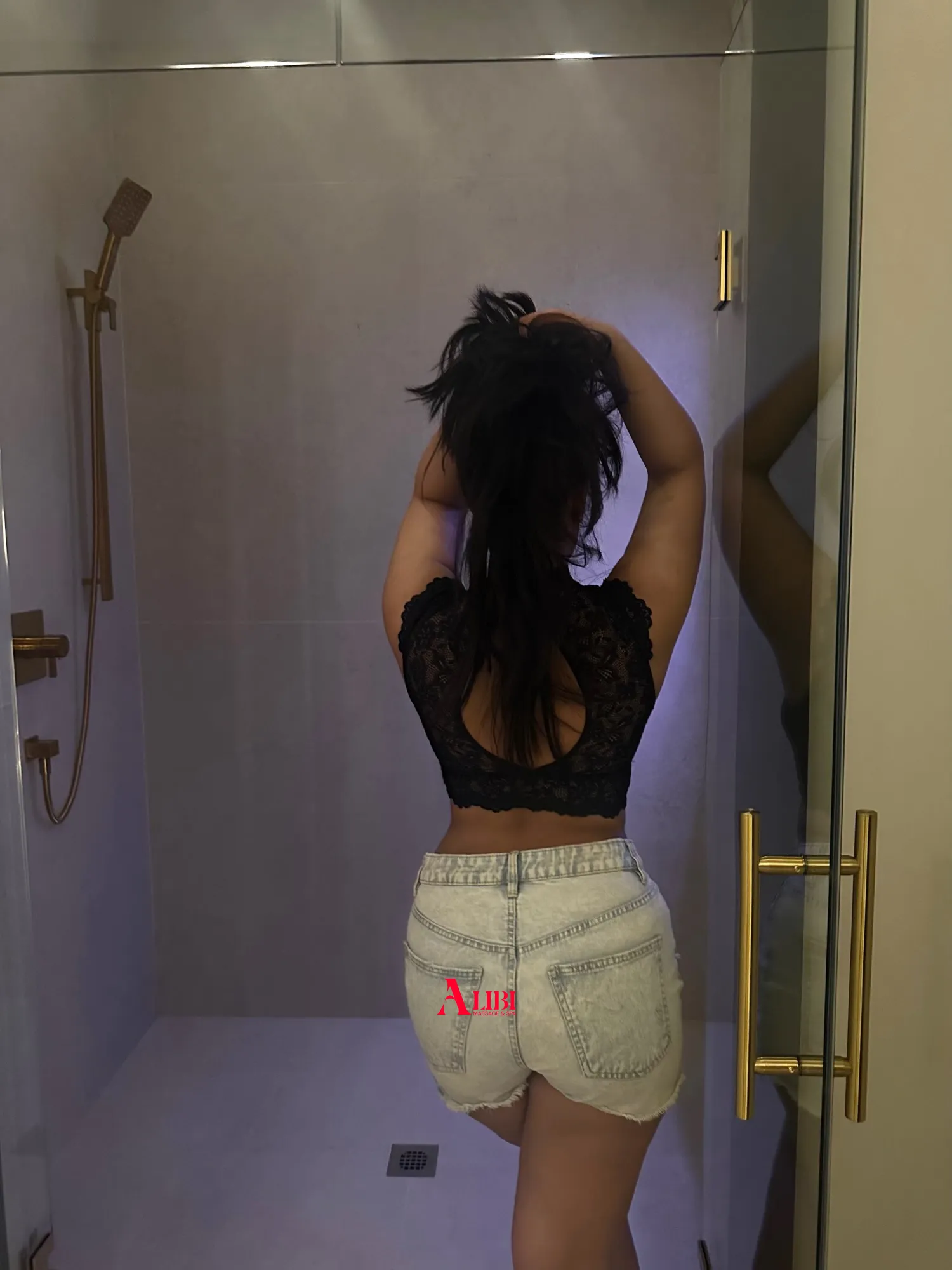 Facetune_25-01-2025-16-58-37-large.webp