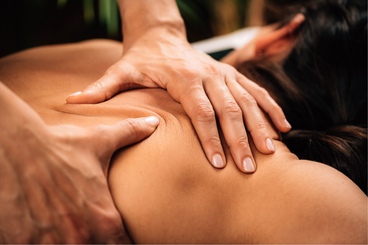 Deep-Tissue-Massage-.jpg